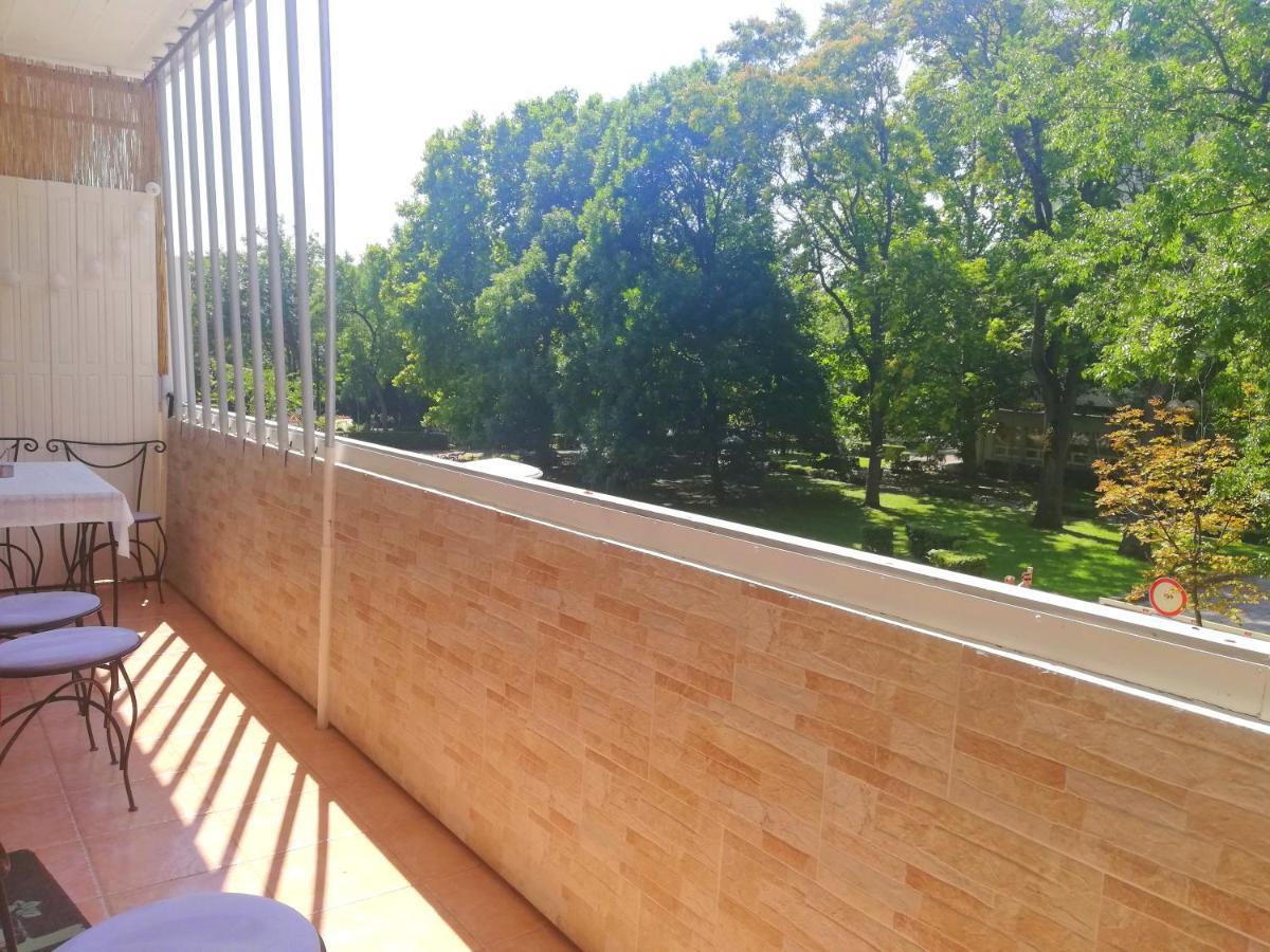 Strandfuerdo Apartman Eger Exterior foto